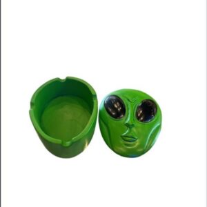 Cenicero de Ceramica Green Alien 4.75"x3.75"